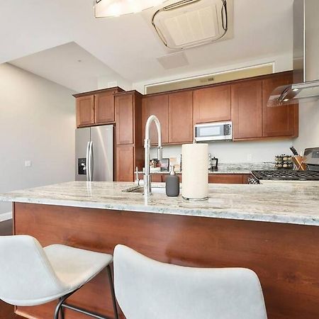 Hostwise Stays - The Washington At Chatham - Free Parking, Private Gym, Skyline Views! Pittsburgh Zewnętrze zdjęcie